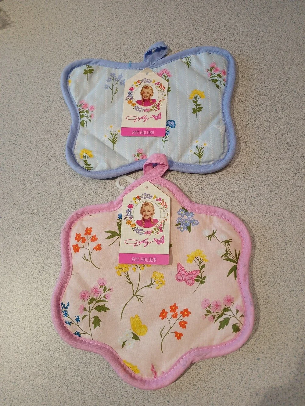 DG Dolly Parton 2026 Floral Butterfly Pot Holders NWT
